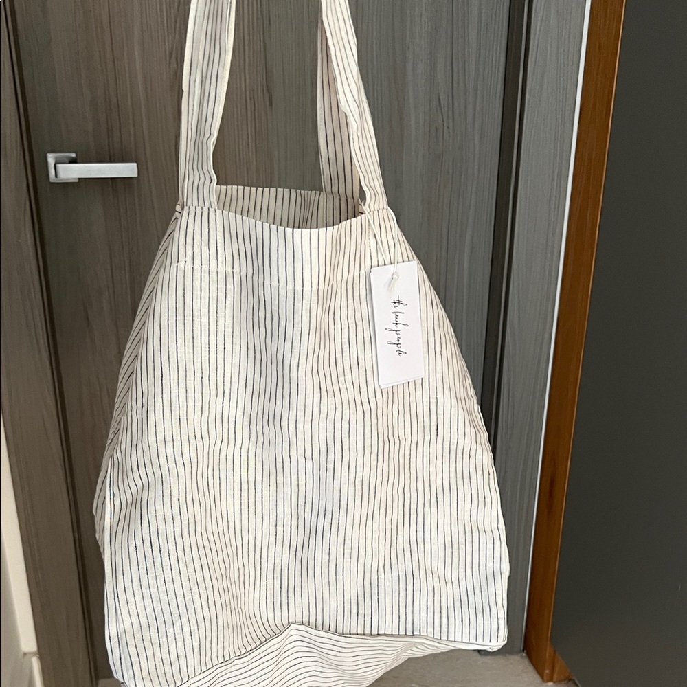 NWT $228  The Beach People Australia Striped black white XXL square Tote Bag